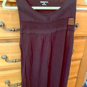 Black sleeveless cotton shirt